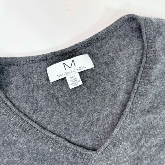 Magaschoni Sweater Womens Small Black Cashmere V-Neck Pullover Preppy mature - Picture 4 of 7